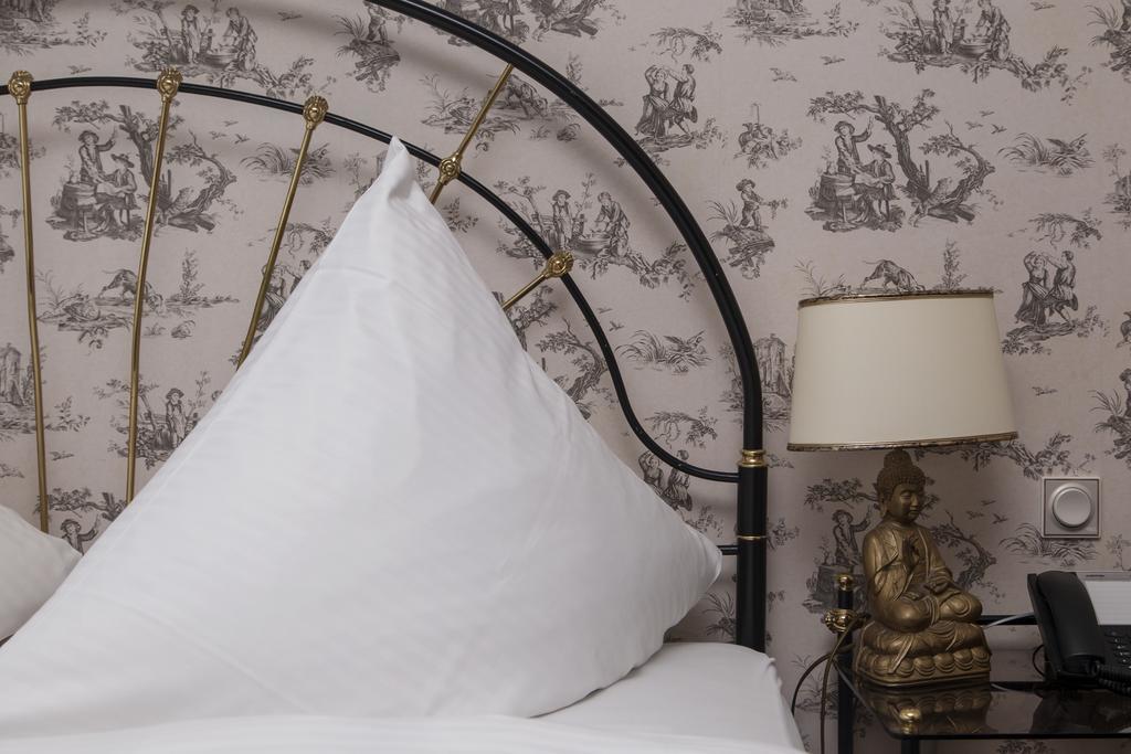 Hotel Zum Alten Brunnen رين المظهر الخارجي الصورة