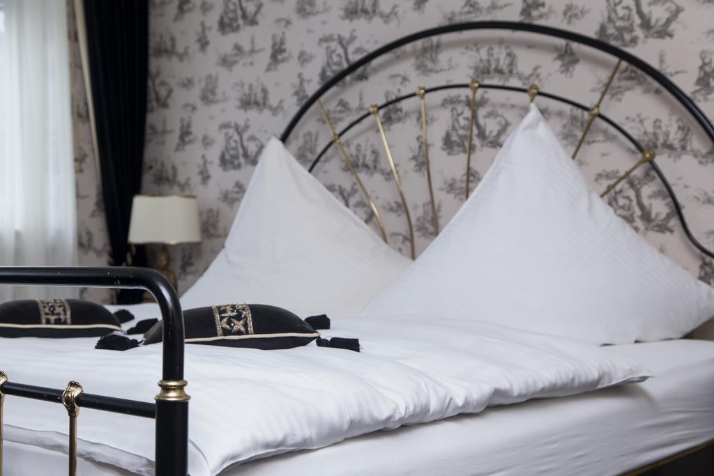 Hotel Zum Alten Brunnen رين المظهر الخارجي الصورة