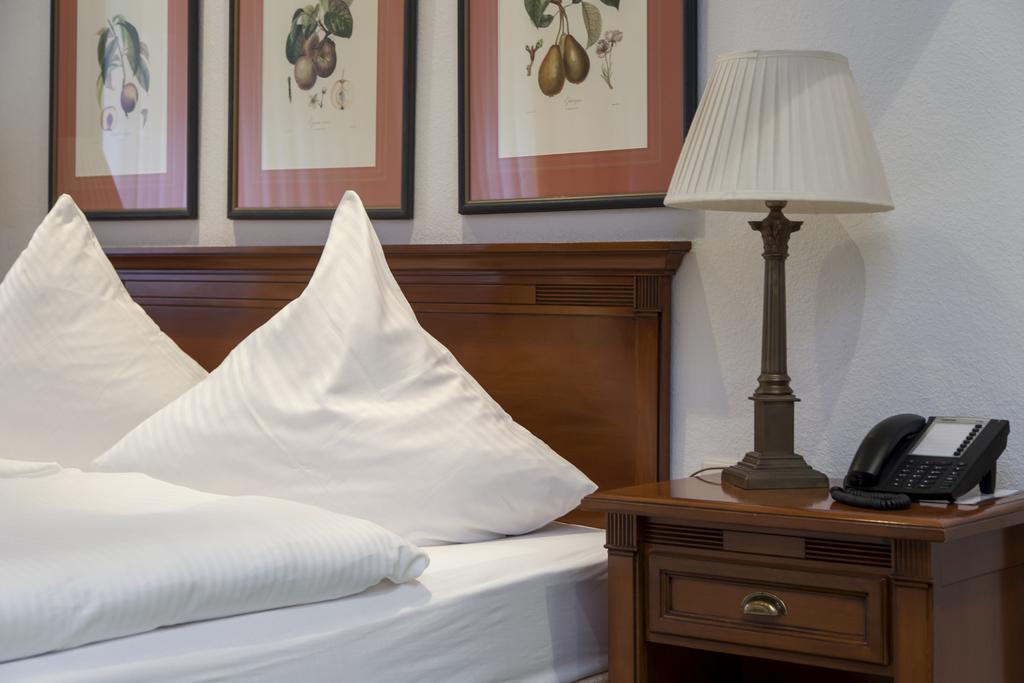 Hotel Zum Alten Brunnen رين المظهر الخارجي الصورة